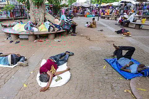 Weather: Hot day in Ahmedabad